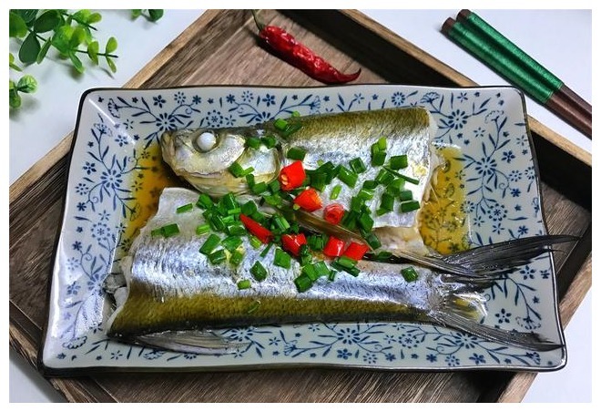 太湖三白之一的白鱼，这么做最美味，10分钟就上桌