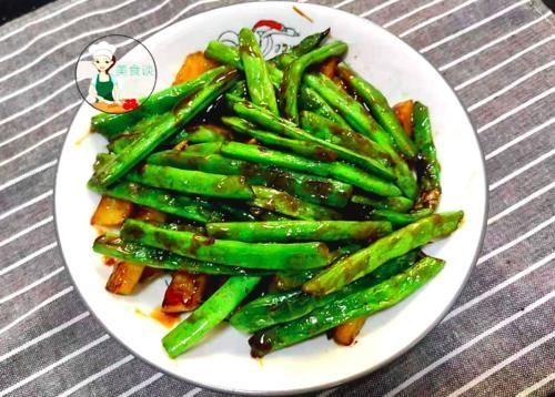 豆角|天冷了,少吃黄瓜茄子多吃它,不放肉也很鲜香,应季而食身体更棒