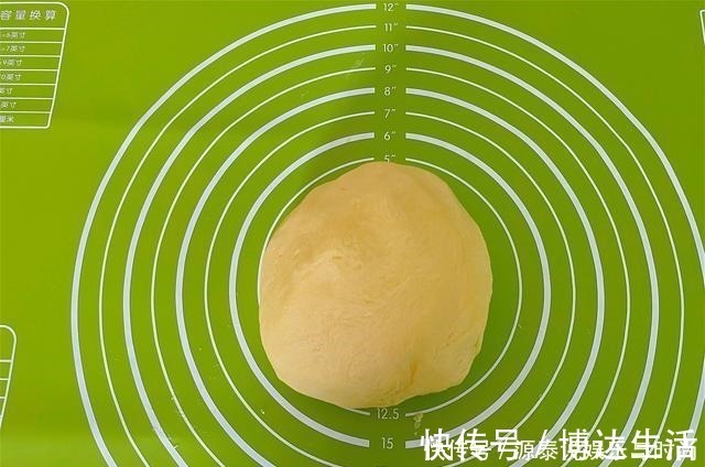 想吃饼干自己在家做，香酥美味，一口一个，比买来的好吃百倍