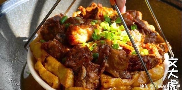 吃了30年排骨，这个做法最香了，不用炒不用煮，上桌骨头都啃了