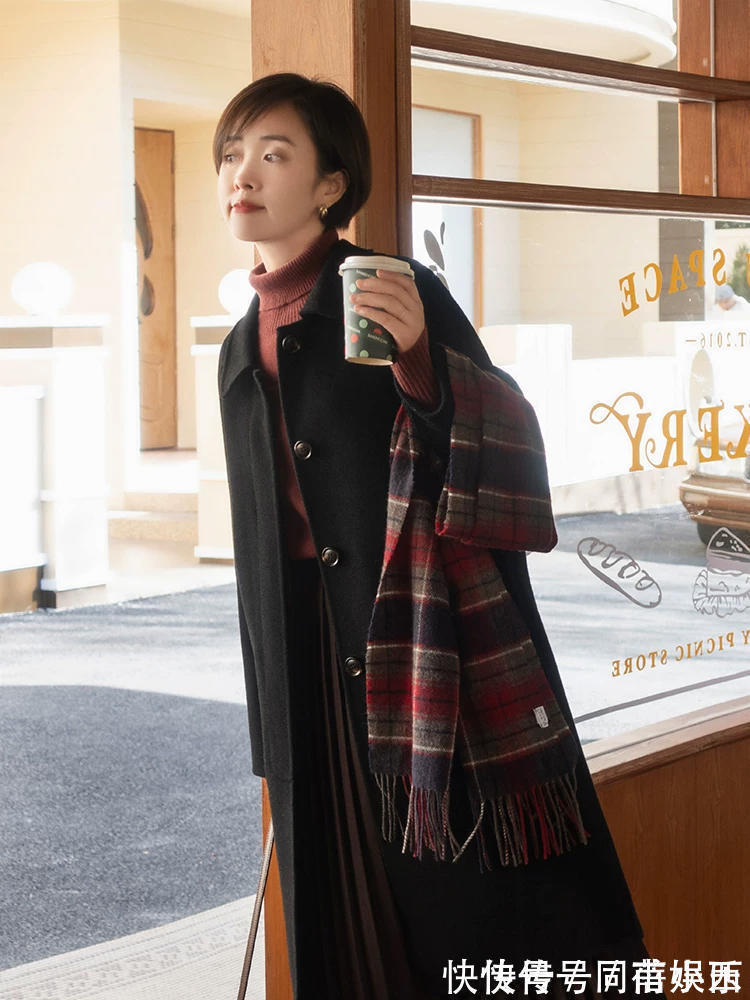 搭配 有品味的女人,衣橱里一定有这4件大衣,搭配裤子、半身裙很优雅