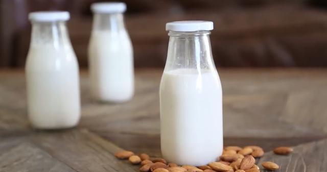 更年期|女人到了更年期以后,或需补充3种营养素,别不当回事