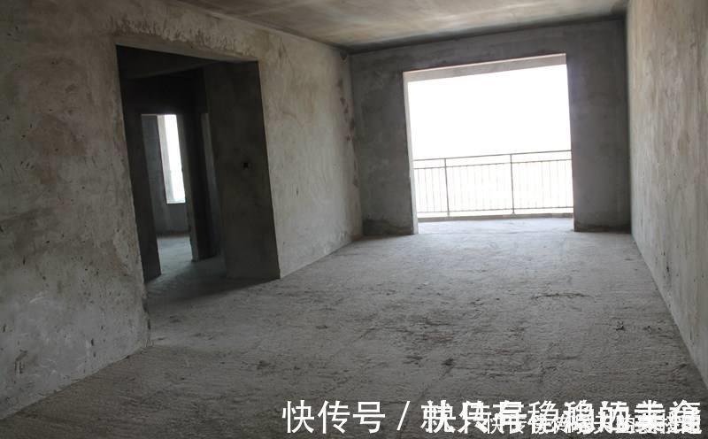 买房|买房选毛坯房还是精装房更划算?听老师傅透露,才知我家发现晚了