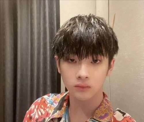 镜头|周震南《快本》镜头被剪掉，引发大量猜测，整顿饭圈已经初见成效