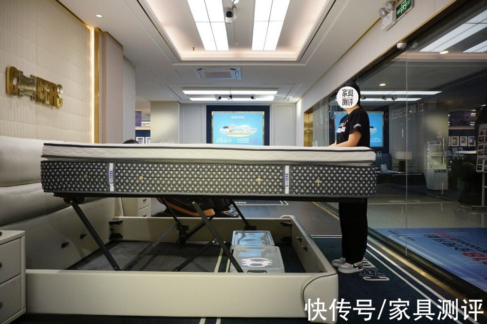 助眠系|芝华仕5星床垫测评：温和“助眠系”套床，一秒切换酣睡模式