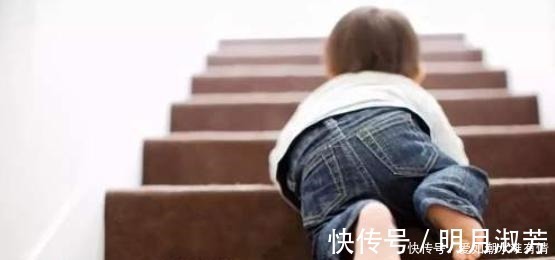 家长|宝宝发育是否达标一岁内宝宝大运动发育表来了,家长快来对照下