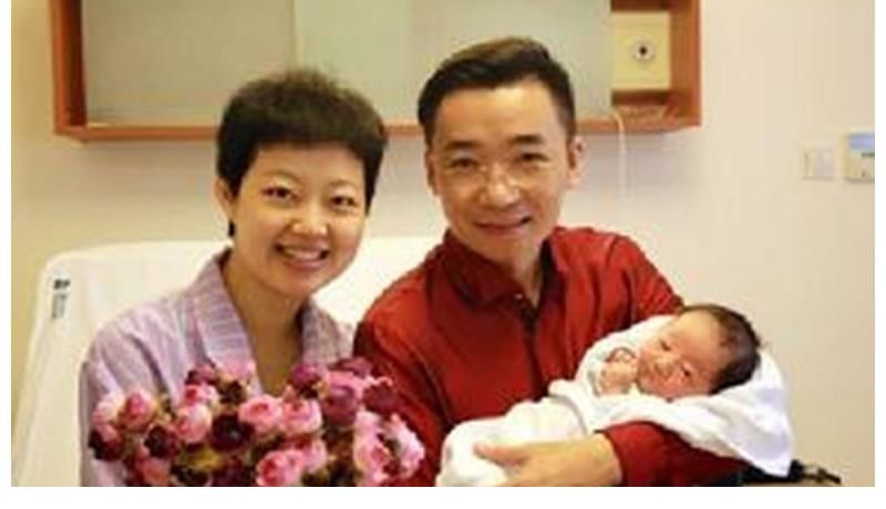漂亮|高博漂亮的老婆曝光，他没能成央视一哥，在生活中却是妥妥的一哥