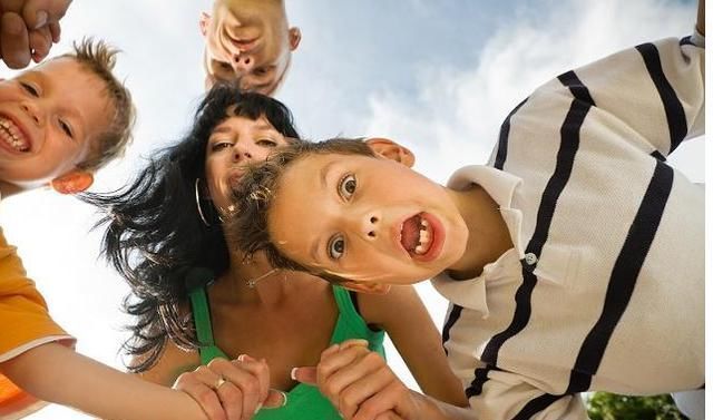 三个字|孩子在外面被欺负,千万不要教他说这三个字,否则会越来越软弱