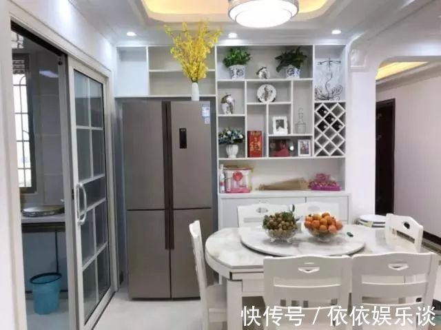 电视|搬家一个月,忍不住晒晒!全屋太漂亮了,电视墙贴瓷砖最明智!