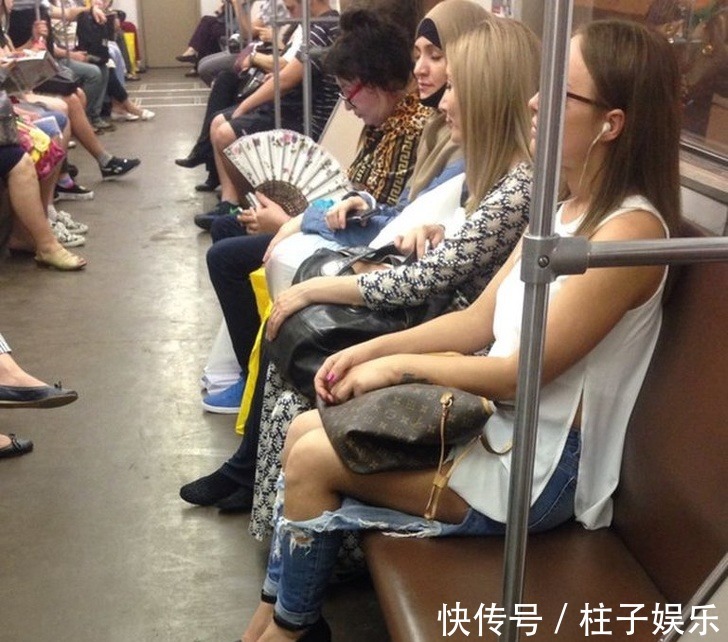 |12个搞笑的设计,设计师你过来,我们聊一聊!