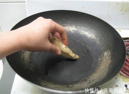 鲜嫩|无论煎什么鱼,牢记诀窍,保证鱼不破皮不粘锅,鲜嫩又入味