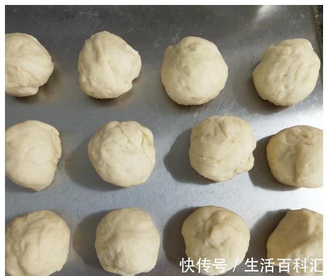 芝麻|在家做香甜软糯芝麻豆沙面包,干净卫生0添加剂,孩子老人都爱吃