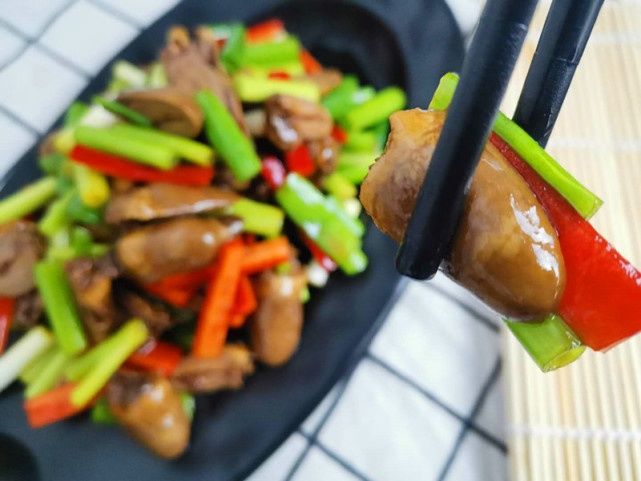 春节后，遇见这菜别手软，一次买10斤存冰箱，想吃随时取，特省事