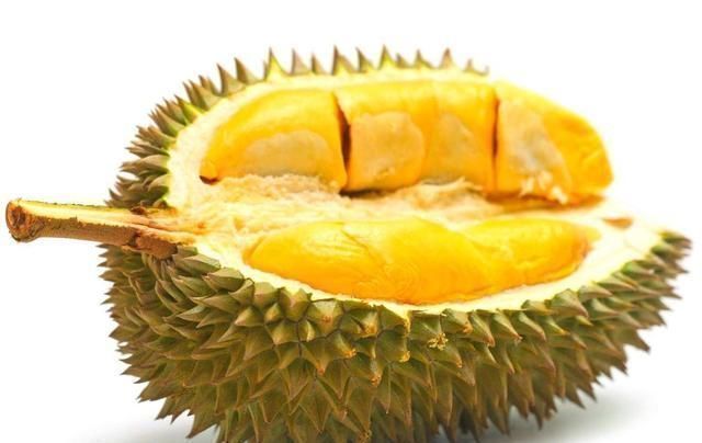 降压药|血压偏高的人，若能做到常喝1水，少吃3果，血压或能平稳下降