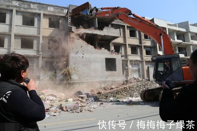 拆迁|现在还有人希望房子拆迁吗？内行人：靠拆迁致富的时代早过去了