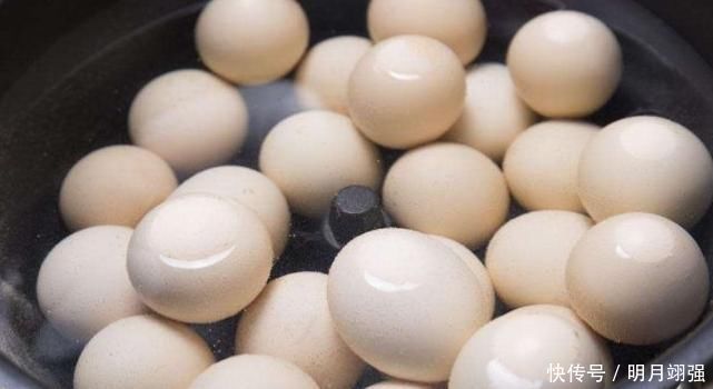 早上坚持吃煮鸡蛋,连吃15天,3个好处想不到,专家早知早受益