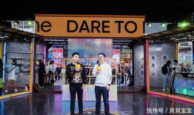 realme赛博朋克快闪店燃爆山城重庆,真我GT Neo火爆热售