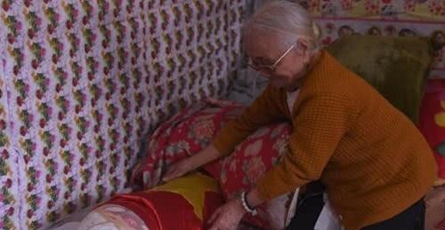 战争|奇葩又吓人!此女抱着日军遗留衣物睡觉60年,如今96岁高龄!