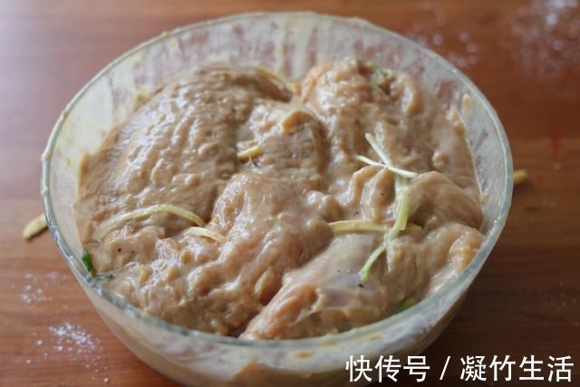 做法|懒人鸡排做法，早餐几分钟搞定，外面一份几十块钱，在家成本超低