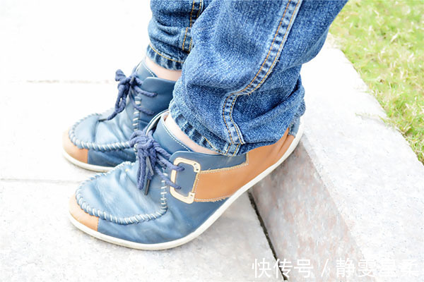 深蹲|一个简单动作,每天坚持五分钟,或等于养肝几小时,还能强健膝盖