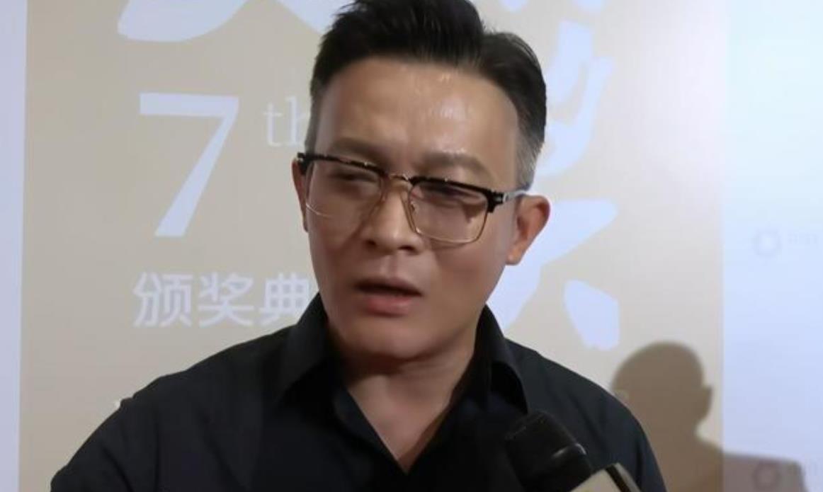 综艺|杨志刚参加综艺后遭嘲讽，新剧不再装傻，网友，导演还是郭靖宇