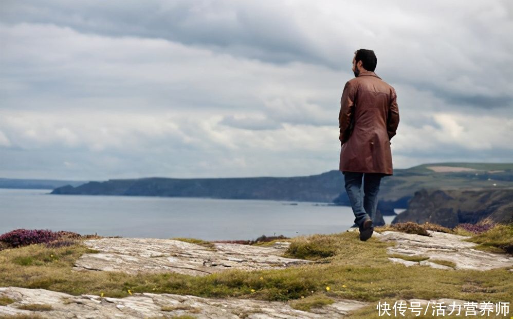 晚饭后经常走路1个小时，对健康有益吗？晚上运动有3大注意事项