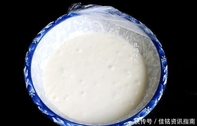 手不沾面,教你做葱花饼,早起5分钟搞定,越放越香软