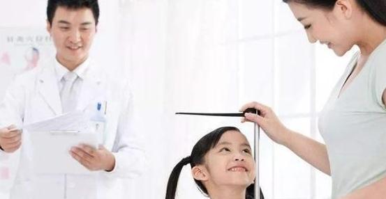 猛涨期|孩子发育有三个猛涨期,还有4个暗号,暗示长高进入尾声