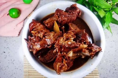 立秋后，我常买这肉，9元一斤，用这办法煲一锅，营养滋补不上火
