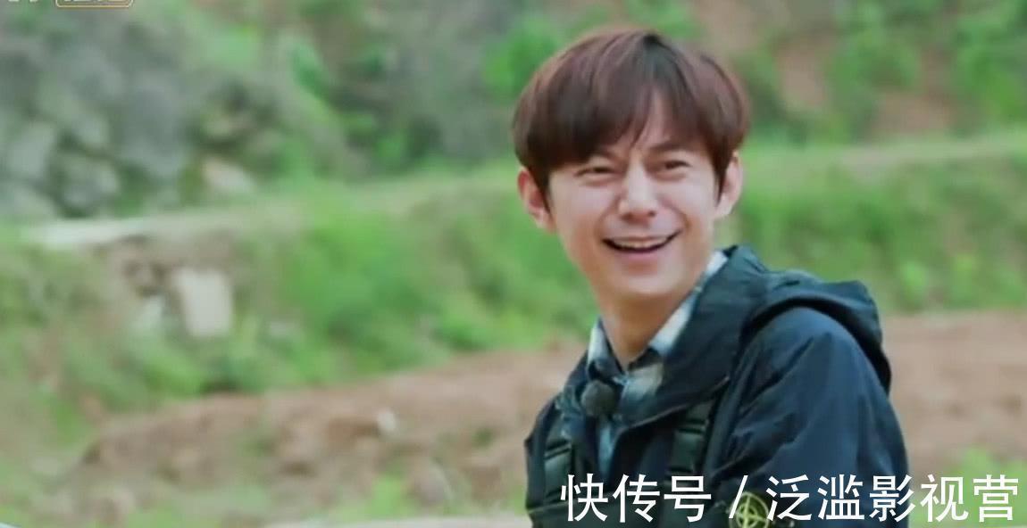 黃磊、何炅《向往的生活2》不停笑場，幾句臺詞曝光真相，網(wǎng)友罵聲一片！