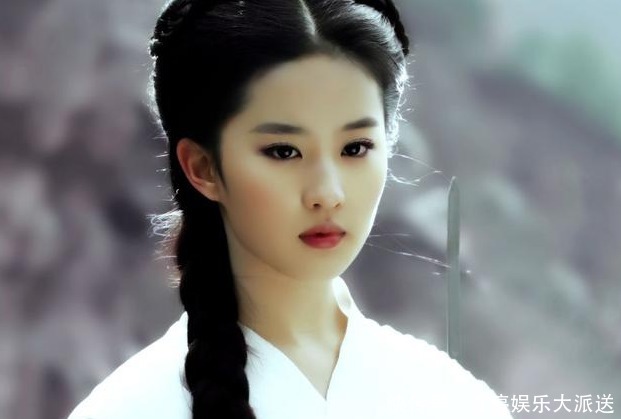 小龙女不辞而别16年,不是因为怀孕,而是因为太爱杨过