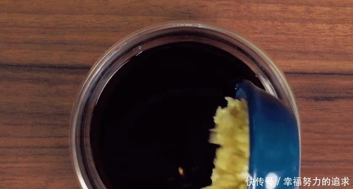 分享|用平底锅分享一款鸡肉串串,肉嫩鲜甜,焦香四溢,孩子特爱吃