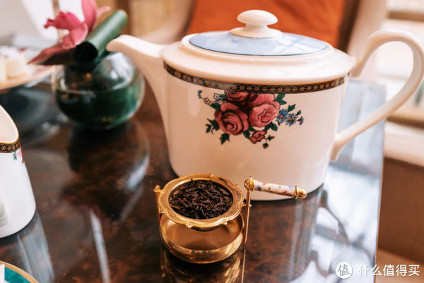 玫瑰|旅行其实很简单 篇九百八十七：入住送粉色玫瑰，整家酒店都是Pink！Pink！Pink！