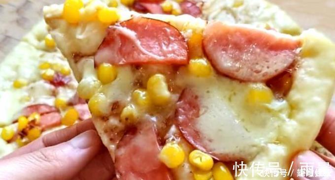 草莓酱|想吃披萨不要出去买,没有烤箱也能做,香甜暄软又拉丝,特好吃