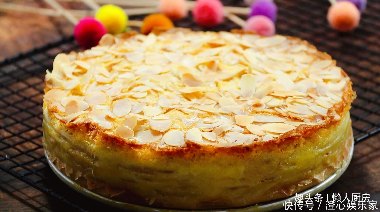 2个苹果,2个鸡蛋,教你苹果蛋糕的做法,淡淡水果香,吃着不腻