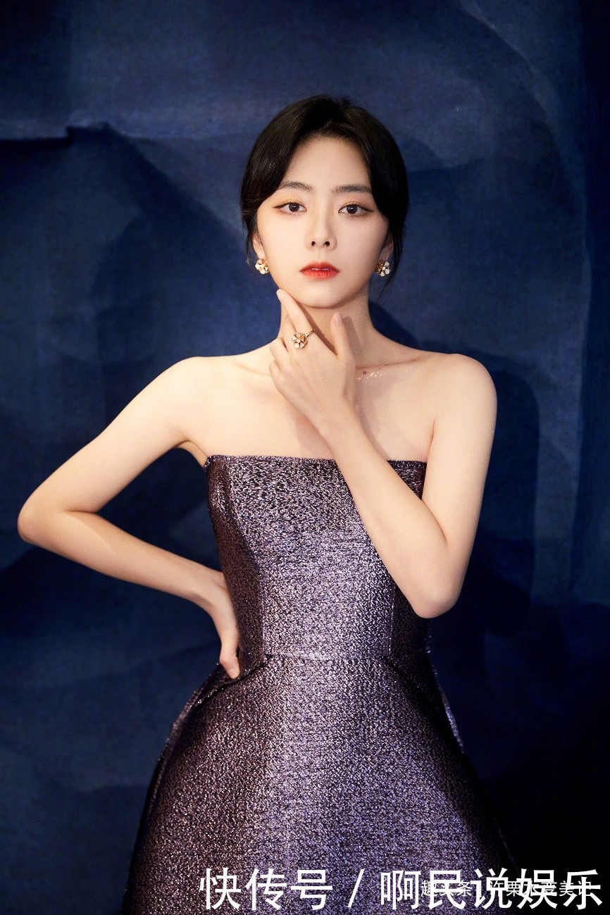 女人不管穿啥,建议少挑这3种“颜色”,显老没气质,被人说邋遢