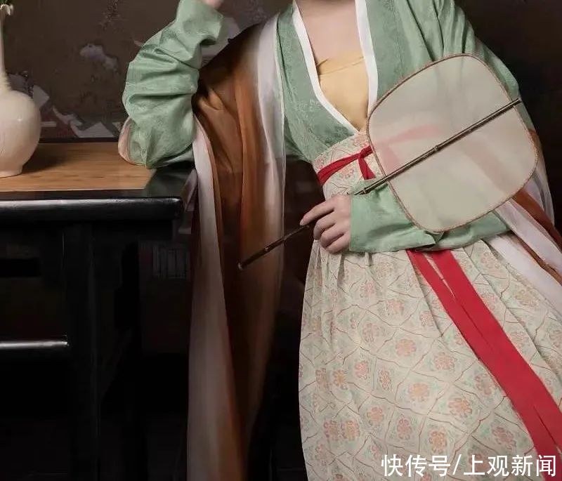 汉服爱好者|等了四千年，她终于美出圈了