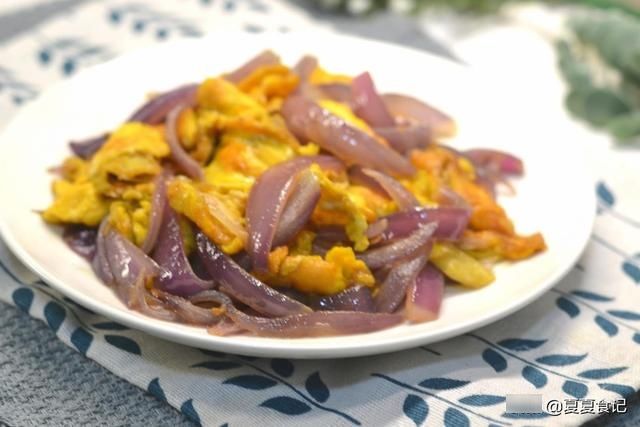 春天要多吃这菜，富含天然杀菌剂，和鸡蛋一起炒，下饭又解馋