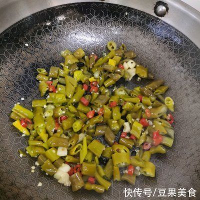 蚝油鸡精|方便简单家常菜酱辣椒炒肉，让你吃了还想吃