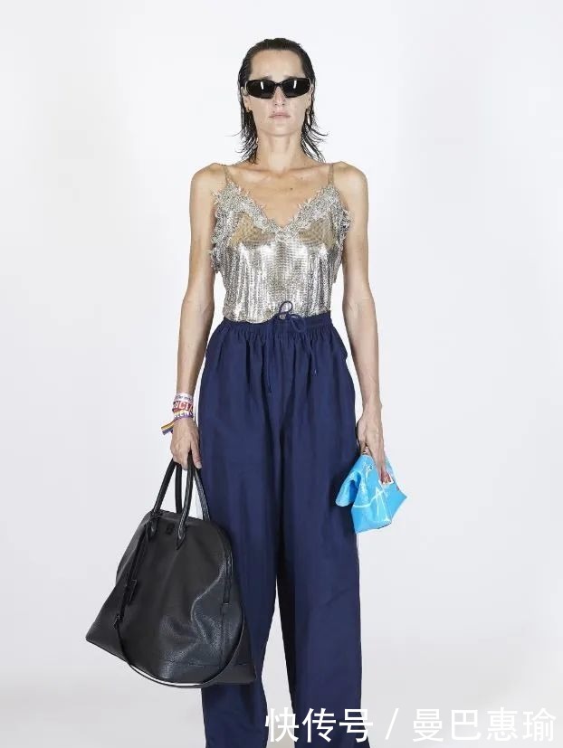 巴黎|Balenciaga 2021春夏|巴黎街头帅气的夜行者