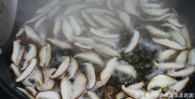 自从学会香菇这么做，老公天天抢着吃，营养美味，给红烧肉都不换