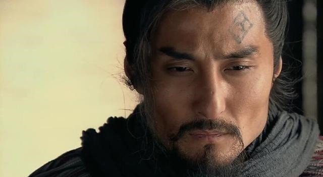 大刀关胜!林冲根本不是关胜的对手,所以关胜位居五虎将之首,绝对有资格!