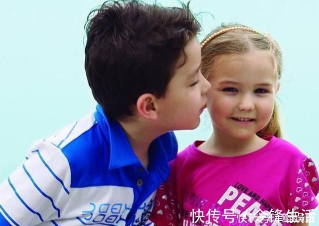 男孩子|8岁男孩“偷亲”女同桌,妈妈知道后的做法,让老师都竖起大拇指