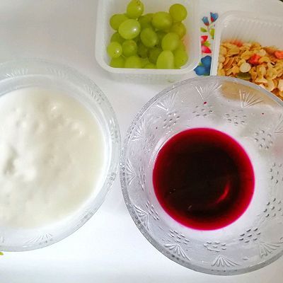 搅拌均匀|水果酸奶冻