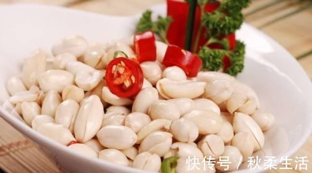 坚果|花生被称为“长寿果”，但营养师提醒：吃错可能会对身体健康不利