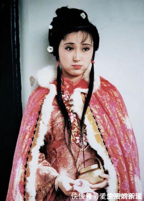 红楼梦$《红楼梦》王熙凤和林黛玉的关系有多好?十个薛宝钗也比不上