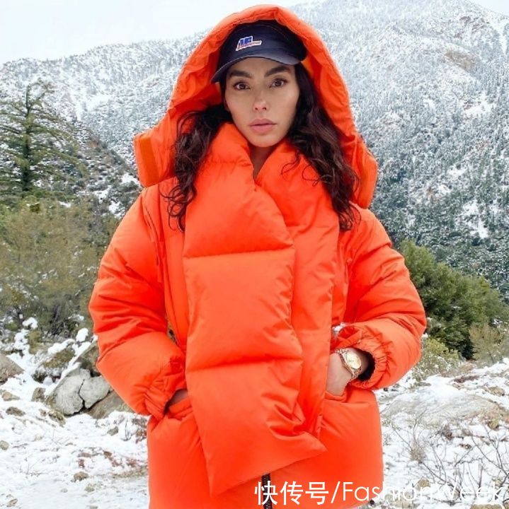 下半身|果然胖胖的面包羽绒服最保暖了，轻松减龄，穿出少女感