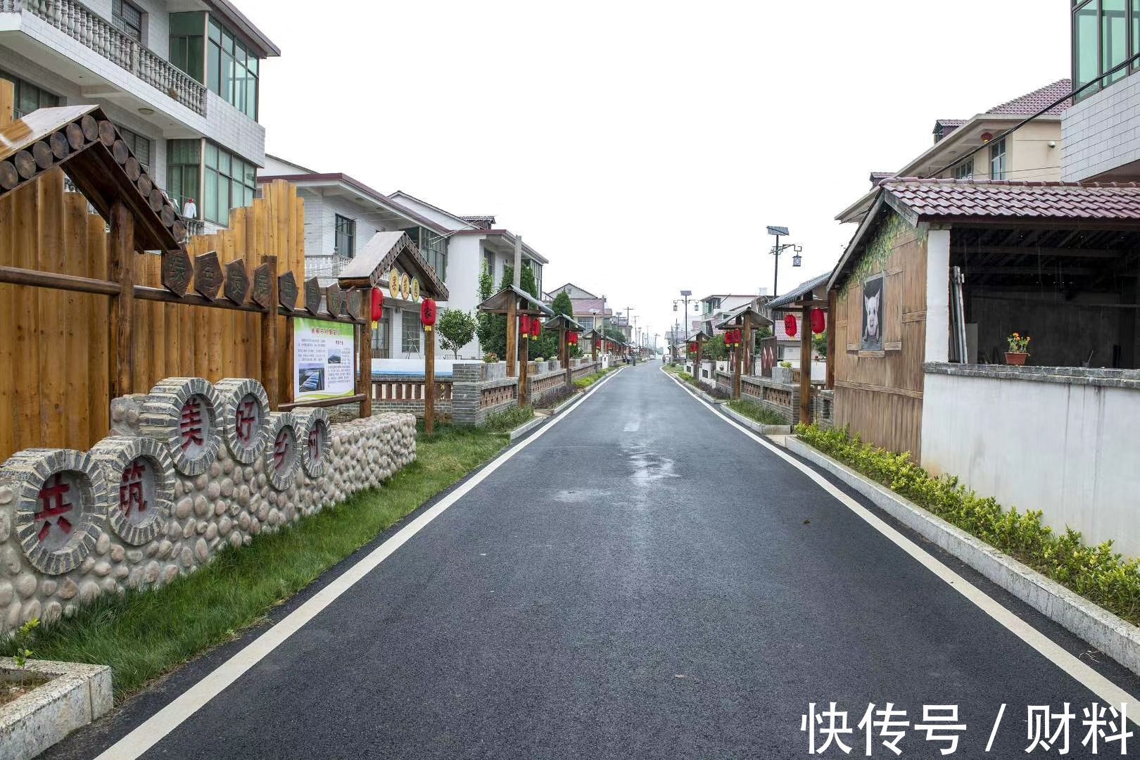 买房|县城买房和农村盖房,10年后,哪种选择才是正确的?答案已清晰