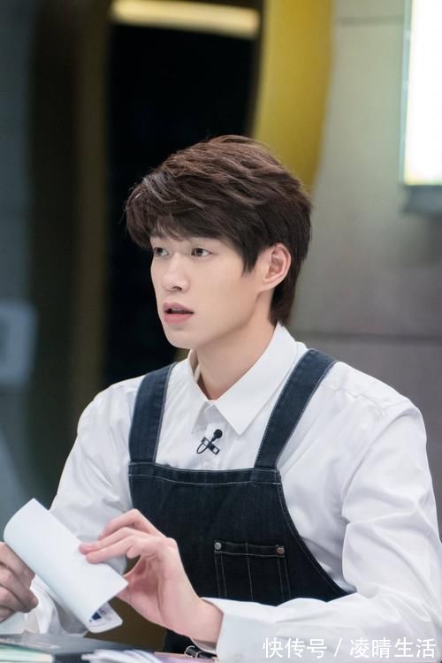 |魏大勋郭采洁加盟明星大侦探,俊男美女好养眼!搞笑发言引关注