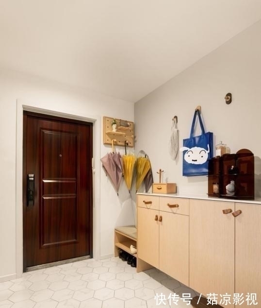 玄关区|第一次装修,跟邻居取取经,分享10个经验,住得越久家务干得越少